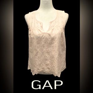 NWT Gap‎ Eyelet Top, Lined, Peach, Size XS